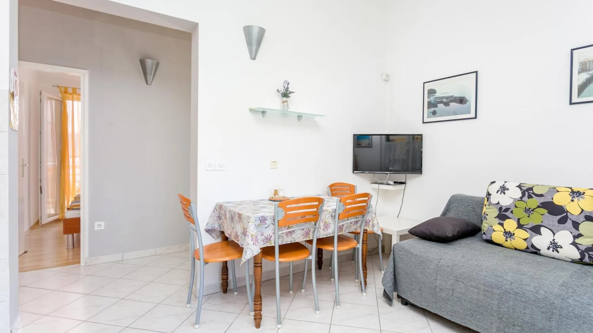 Apartments By The Sea Slatine, Ciovo - 6000