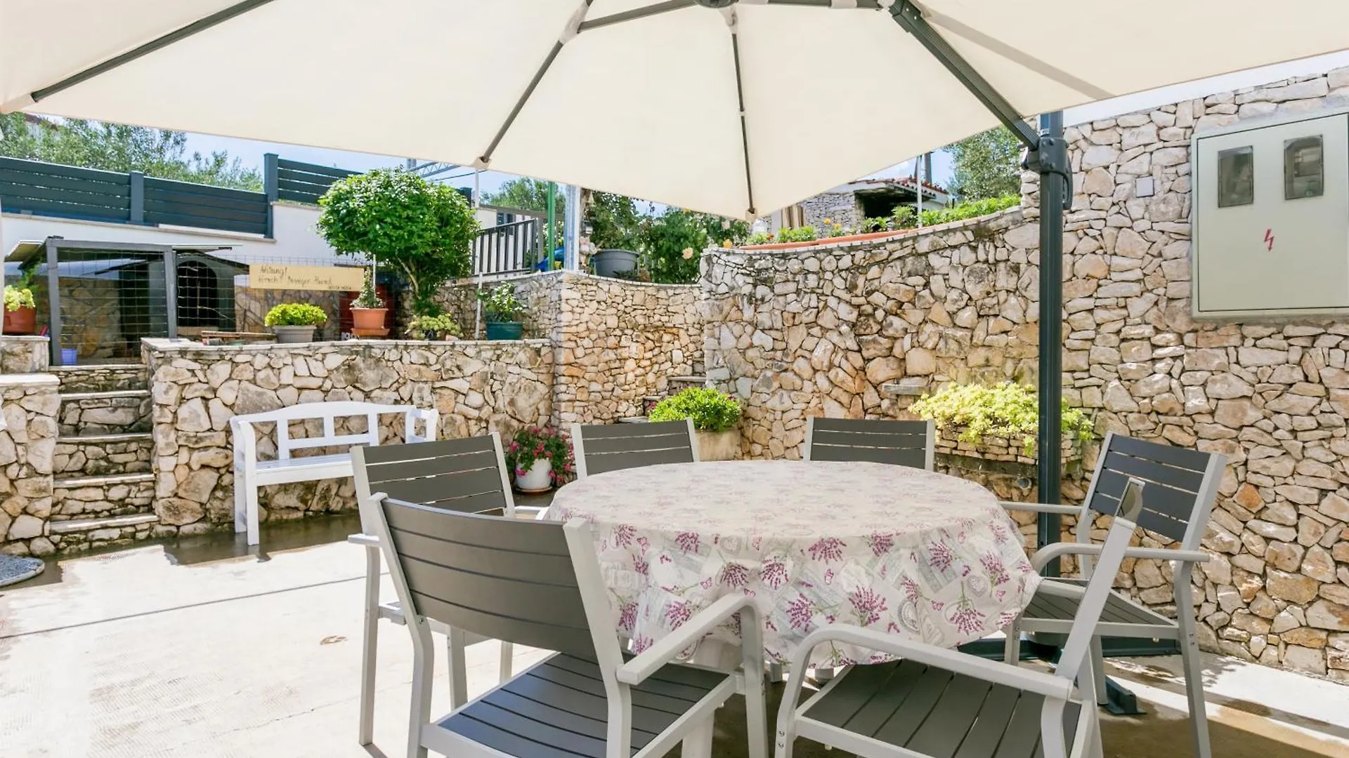 Apartments By The Sea Slatine, Ciovo - 6000 0*, Slatine Κροατία